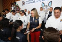 Atletas nicolaitas de alto rendimiento son reconocidos por la administración de Yarabí Ávila