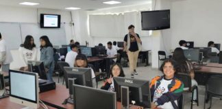 Alumnos del Cecytem se preparan para la Olimpiada Mexicana de Informática