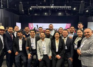 Presidentes municipales del PRDM acuden a encuentro con Presidenta de México