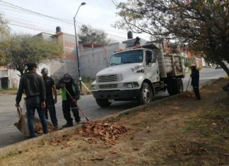 Vecinos de la colonia 3 de agosto se suman a jornada de limpieza del Gobierno de Morelia