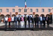 Asiste Alfonso Martínez a nombramiento de nuevo Comandante de XXI Zona Militar