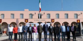 Asiste Alfonso Martínez a nombramiento de nuevo Comandante de XXI Zona Militar