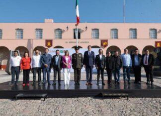Asiste Alfonso Martínez a nombramiento de nuevo Comandante de XXI Zona Militar