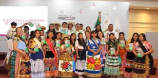 Más de mil estudiantes reciben clases de lenguas originarias en Cecytem