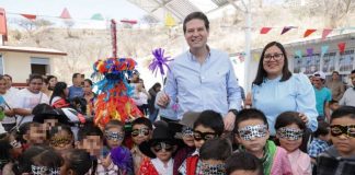 Entrega Gobierno de Alfonso Martínez, apoyo a escuelas públicas de la periferia