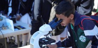 Demostración de Robótica y proyectos científicos en Ario de Rosales: Cecytem