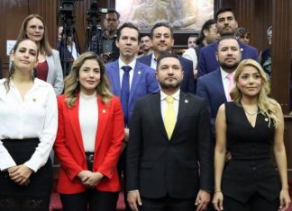 Helder Valencia, por desarrollo social y continuidad legislativa