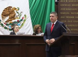 Presenta Vicente Gómez Núñez iniciativa de “Ley Silla” para trabajadores de instituciones públicas