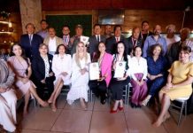 Reconocen a destacadas personalidades, por su destacada labor