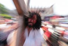 Reúne conmemoración del Viacrucis, a miles de familias en el centro de Morelia