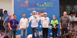 Niñas y niños vivieron una feliz Feria de la Niñez en Santiago Undameo