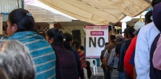 REALIZA IEM CONSULTA EN CHARAPAN Y COCUCHO PARA FORMA DE ELEGIR AUTORIDAD MUNICIPAL