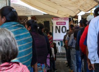 REALIZA IEM CONSULTA EN CHARAPAN Y COCUCHO PARA FORMA DE ELEGIR AUTORIDAD MUNICIPAL