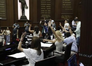 Modifica 76 Legislatura nombre de dos Comisiones de Dictamen