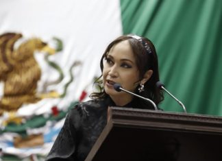 Itzé Camacho presenta iniciativa para fortalecer la planeación municipal en Michoacán