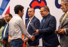 Estudiantes nicolaitas reciben el Reconocimiento al Mérito Académico Industrial