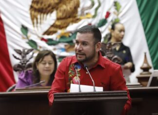 Propone Reyes Galindo reducción de regidores en municipios de Michoacán