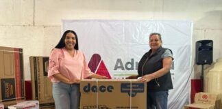 Adriana Campos sigue impulsando acciones que fortalecen la economía de las familias jaconenses, al entregar apoyos