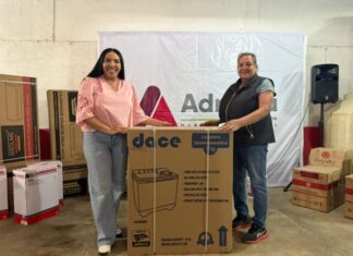 Adriana Campos sigue impulsando acciones que fortalecen la economía de las familias jaconenses, al entregar apoyos