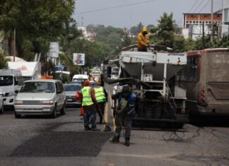 Gobierno de Morelia realiza bacheo en zona de la Poza Rica