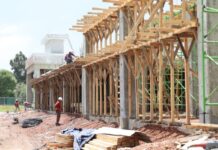 Administración de Yarabí Ávila construye obras de alto impacto; alberca Olímpica al 70 por ciento