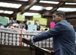 Abraham Espinoza propone la creación de la Dirección de Educación Indígena Náhuatl