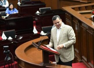 Propone Memo Valencia que no se exijan actas de nacimiento recientes a la ciudadanía