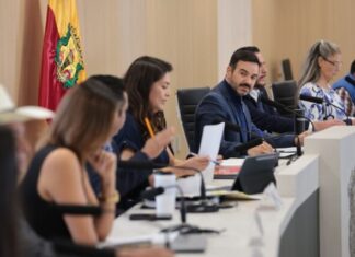 Gobierno de Morelia aprueba Presea Amalia Solórzano Bravo a Verónica Villaseñor
