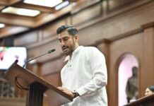 Reconocimiento legal y condiciones dignas para mujeres policías, propone Poncho Chávez