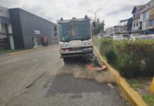 Gobierno de Morelia refuerza limpieza con barrido mecánico en Avenida Madero Poniente