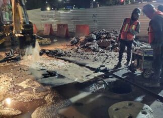 Repara OOAPAS afectación en línea de conducción en zona del Obelisco
