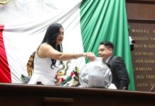 Da Diana Espinoza, voto de confianza a Carlos Torres Piña, al frente de la FGE