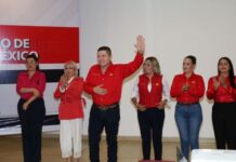Participa Vicente Gómez Núñez en Seminario Político