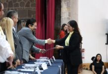 A mantenerse actualizados de manera permanente invitan a graduados de la Licenciatura en Enfermería