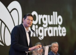 Alza la voz Poncho Martínez por los migrantes en Estados Unidos