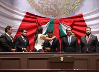 Reciben Fiscal y ex Fiscal, Presea SJNA