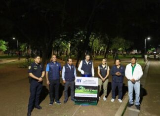 Brilla el bosque Cuauhtémoc con nueva iluminación; Alfonso realiza encendido