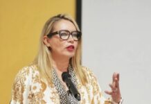 Alista UMSNH, proceso para asignar espacios a jóvenes aspirantes que quedaron en lista de espera