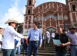 Alfonso Martínez abre las puertas de Morelia a artesanías de la Meseta Purépecha