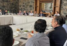 Se reúne Alfonso Martínez con empresarios de Uruapan
