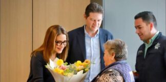 Alfonso Martínez y Paola Delgadillo reconocen a los Adultos Mayores