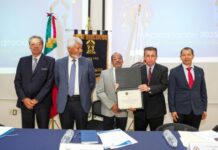 Licenciatura en Ciencias Físico Matemáticas obtiene reacreditación; garantiza la formación de profesionales calificados