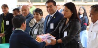 Erendira Isauro Hernández reconoce a gobernador Alfredo Ramírez Bedolla en garantizar clases continuas en Michoacán