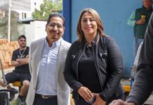 Alma Mireya González llama a la juventud a seguir estudiando en el arranque del ciclo escolar 2025–2026 en el COBAEM Quiroga