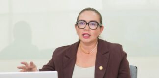 Unidades Profesionales de la UMSNH cada día más fuertes; Yarabí Ávila se reúne con titulares