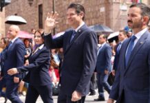 En Morelia, miles de familias disfrutaron con alegría y paz el desfile por la Independencia de México