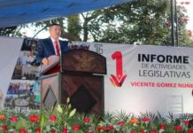Vicente Gómez Núñez rinde su primer informe de labores legislativas