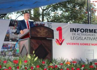 Vicente Gómez Núñez rinde su primer informe de labores legislativas