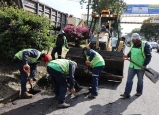 Gobierno de Morelia retira escombro en salida a Quiroga