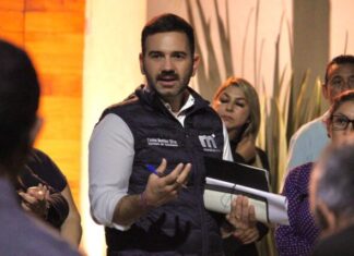 Yankel Benítez se reúne con vecinos de Hacienda del Valle